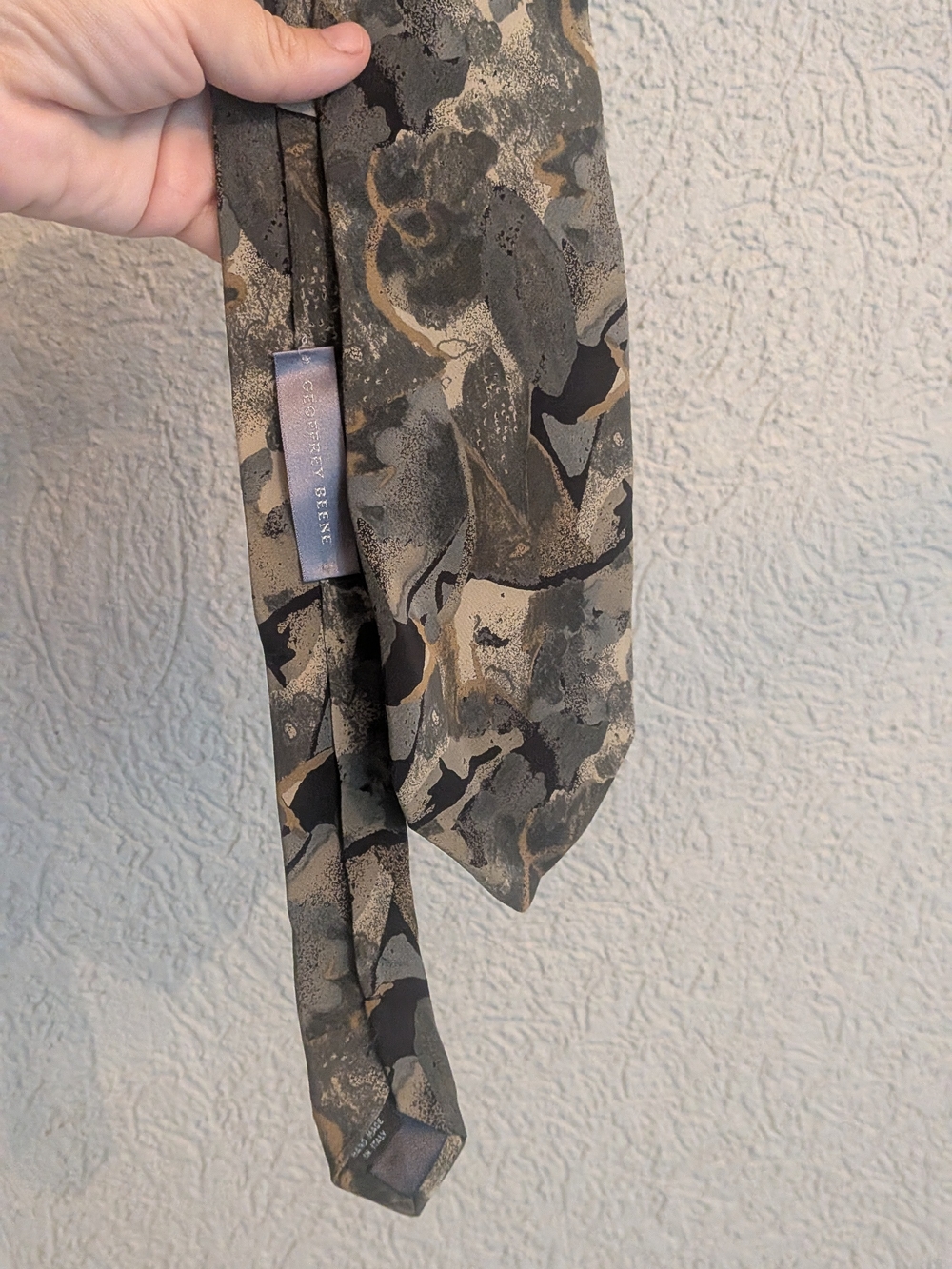 Geoffrey Beene Vintage Silk Necktie Hand Made in Italy Abstract Earth Tone